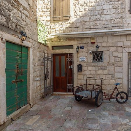 Old Town St Tryphon Apartment Kotor Dış mekan fotoğraf
