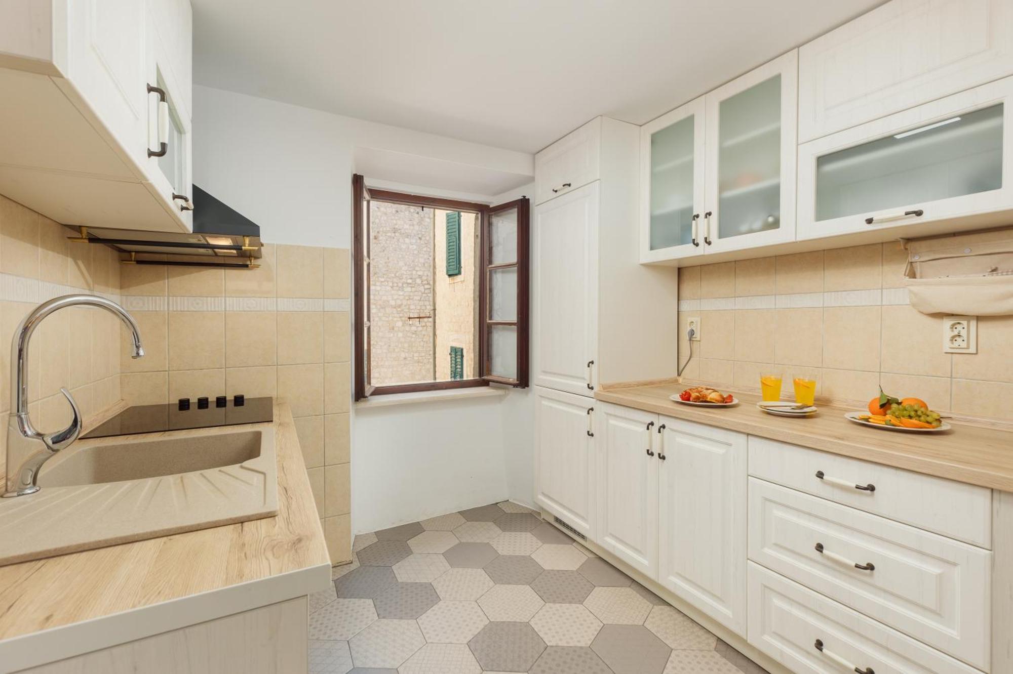 Old Town St Tryphon Apartment Kotor Dış mekan fotoğraf